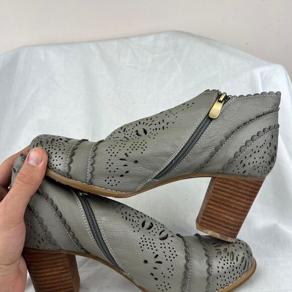 L'Artiste by Spring Step Leather Heeled boots Grey leather Ankle Boots Size 9 - Picture 6 of 8